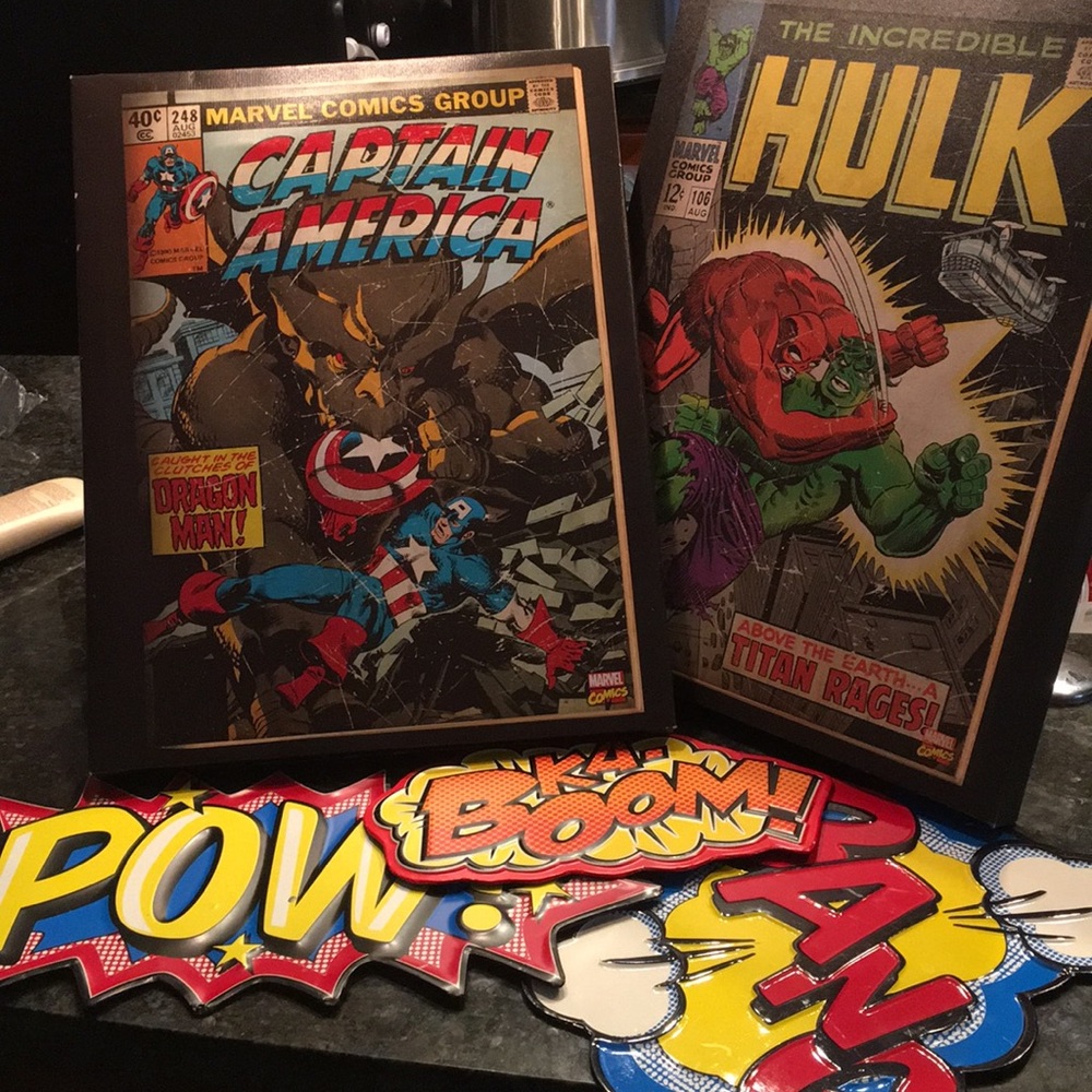 Super hero room decor lot! Marvel comics